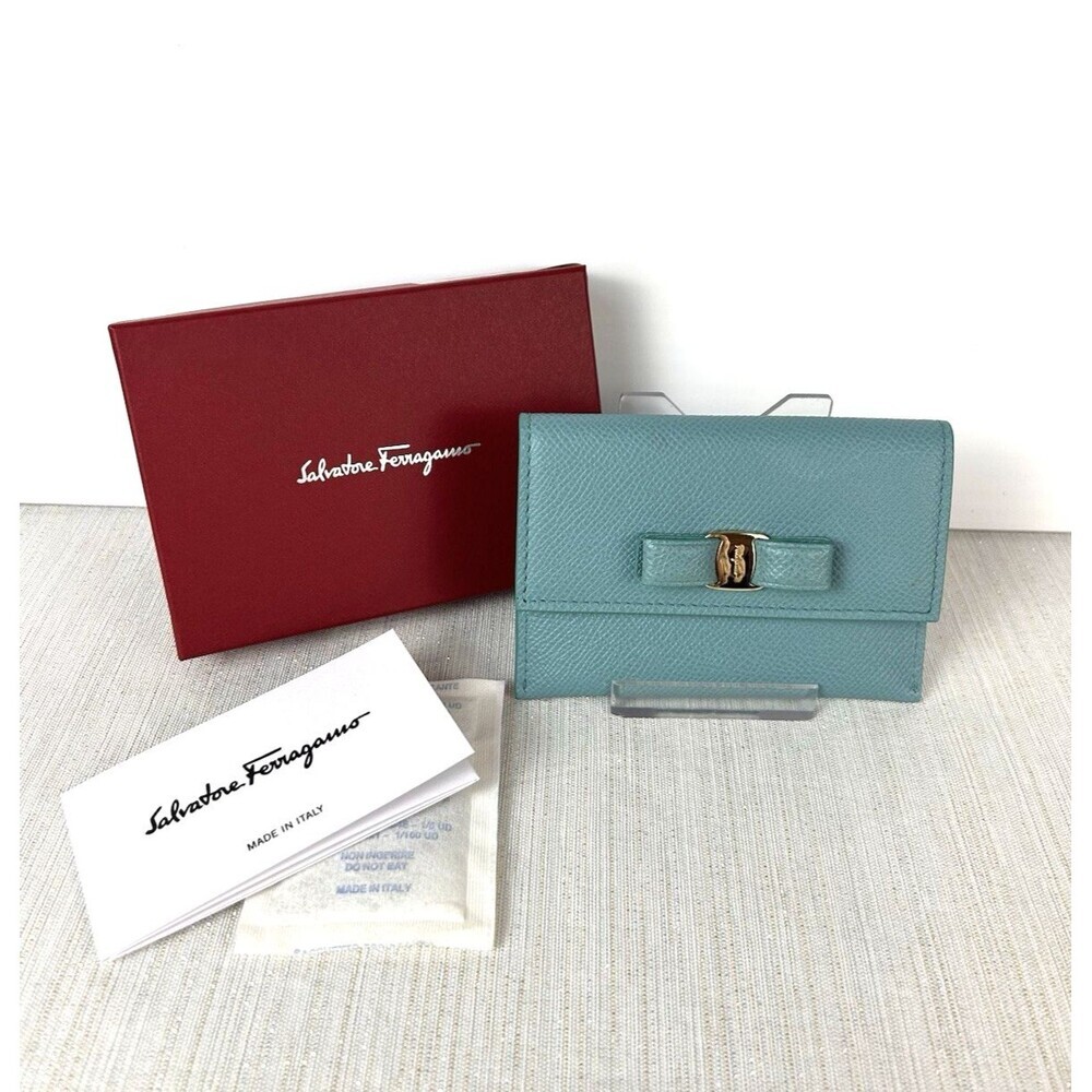 Salvatore Ferragamo Vara Bow Tyrone Turquoise Credit Card Case Holder Wallet